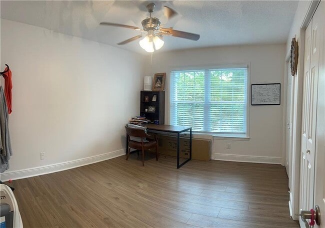 Building Photo - 4301 Santa Fe Pkwy