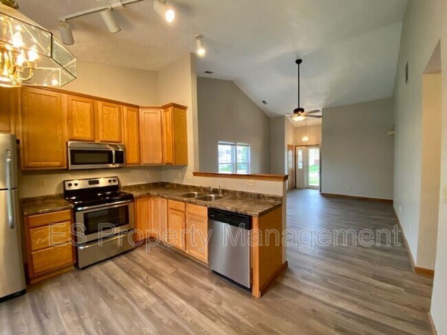 Building Photo - 5834 Blackley Ln