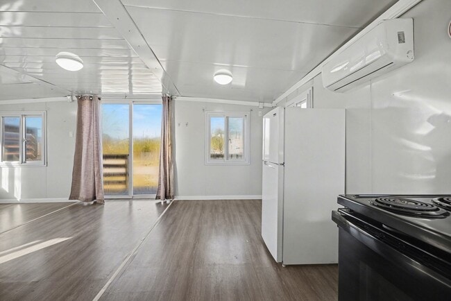 Building Photo - 2466 Avenue D