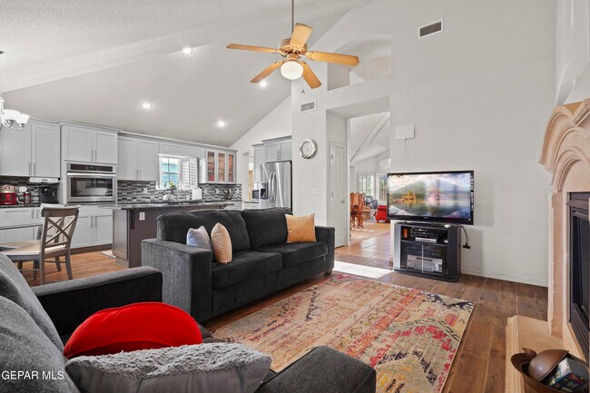 Building Photo - 14100 Ghost Flower St