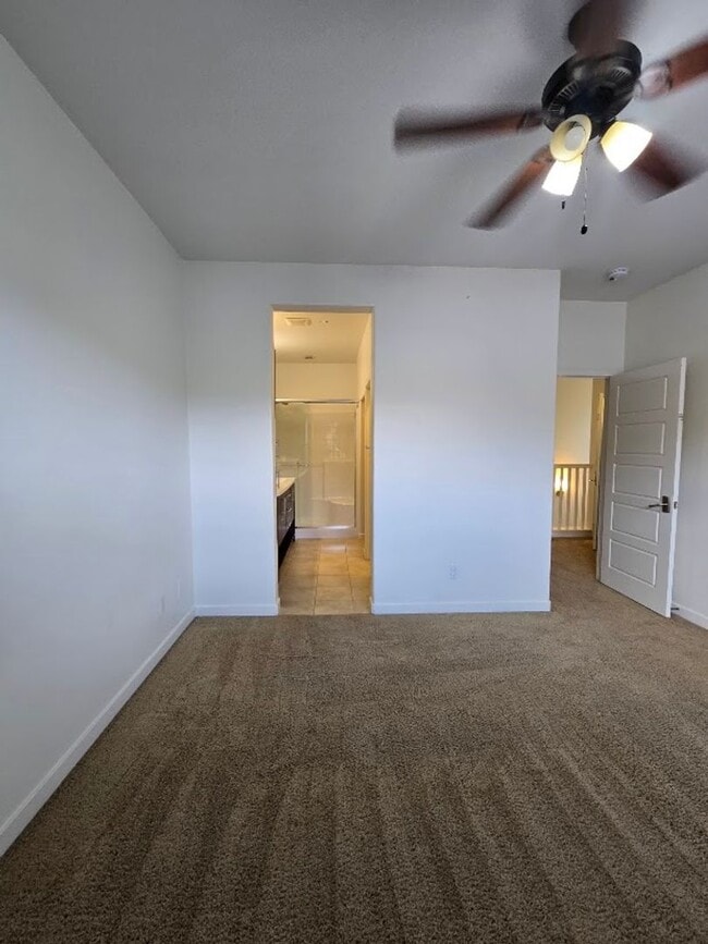 Building Photo - Bright Corner Unit Near Trails with Pool & 2-Car Garage