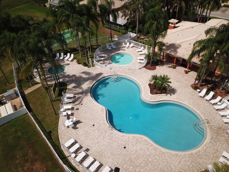 Building Photo - 2208 Mystic Ring Loop