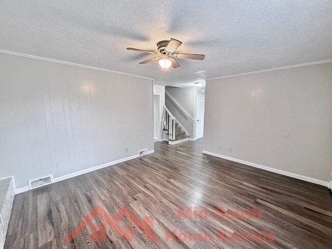 Building Photo - 1266 Hickory Ridge Dr