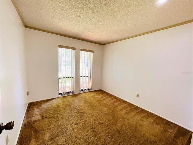 Building Photo - 428 Breakwater Dr
