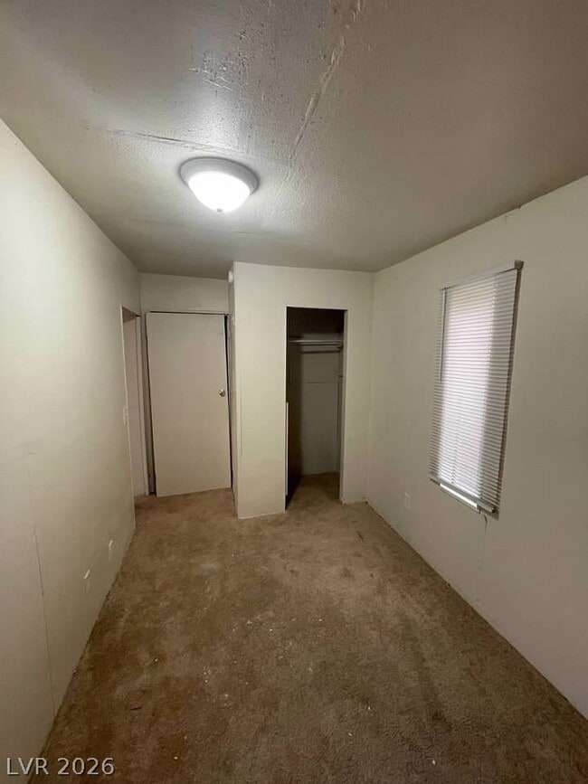 Building Photo - 1121 Pawnee Ln