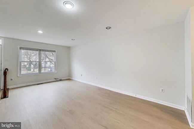 Building Photo - 20488 Summersong Ln