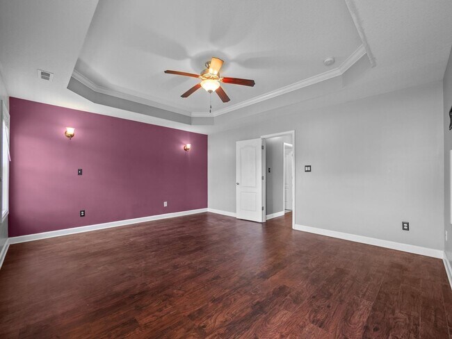 Building Photo - Welcome to Canons Edge!