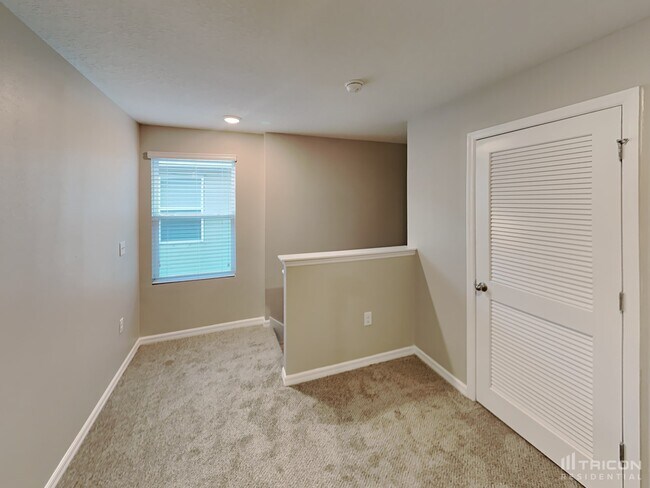 Building Photo - 10305 Geese Trail Cir