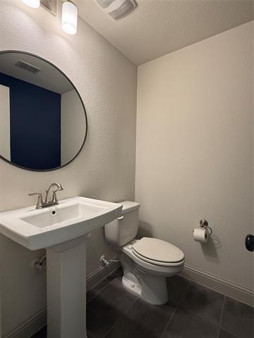 Building Photo - 2625 Dodson St