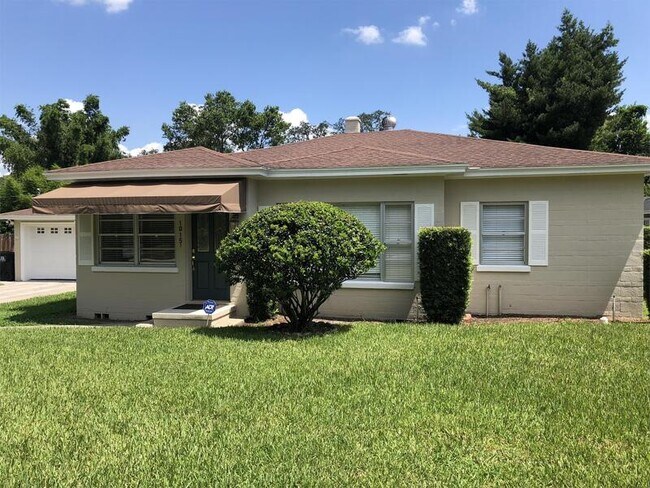 Building Photo - 1015 Harwood St