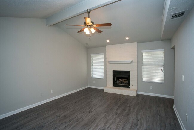 Building Photo - 5401 Loadstone Cove