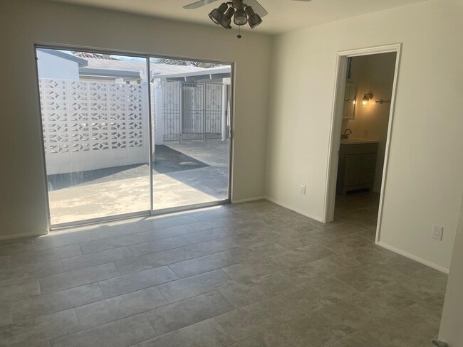 Building Photo - 2630 N Biskra Rd