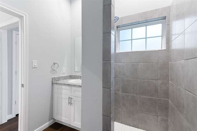 Building Photo - 4919 Paradigm Ln