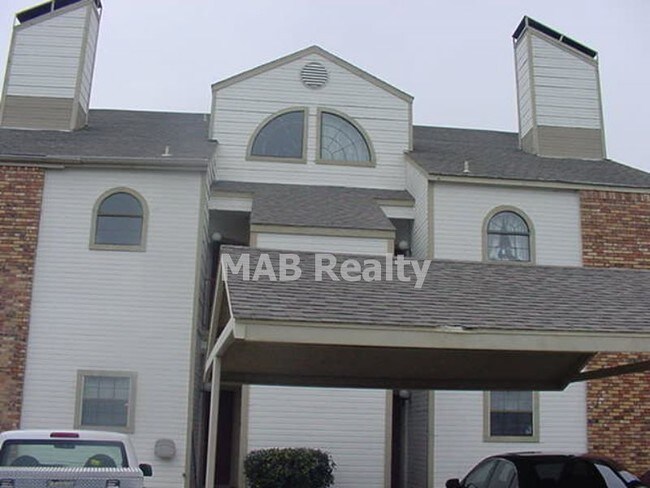 Building Photo - 4434 Point Blvd