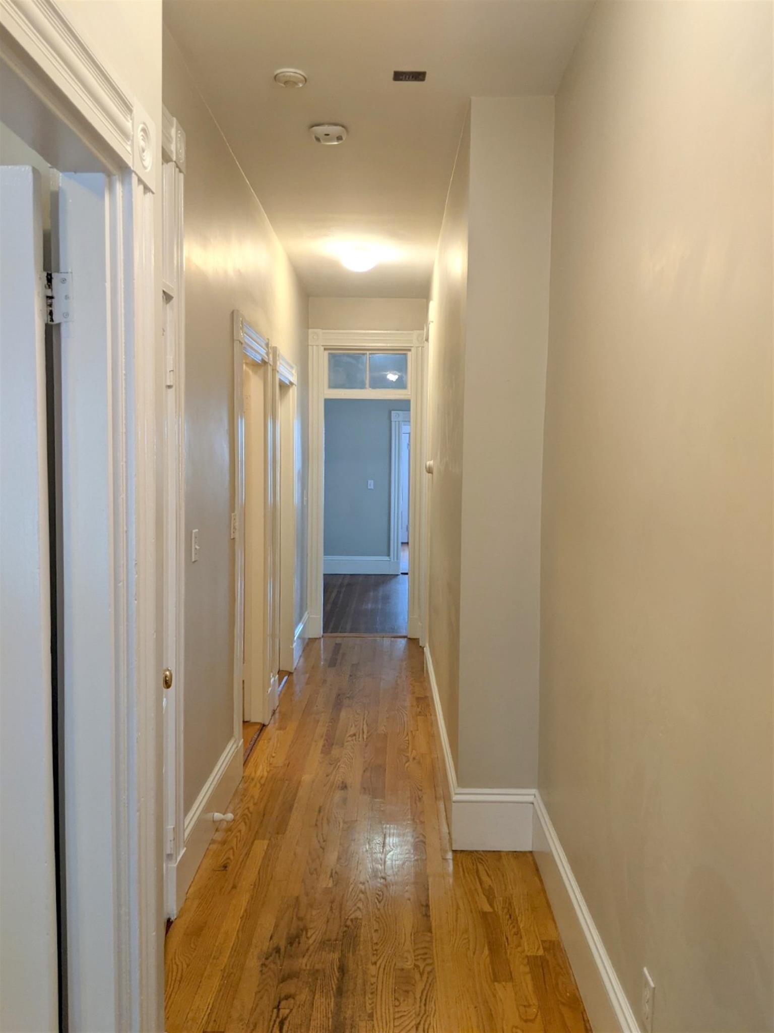 Building Photo - 16 Park Ave