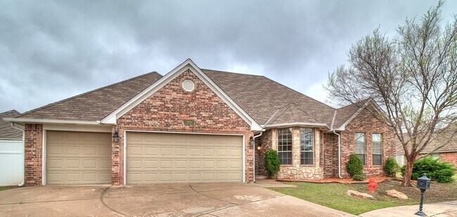 Building Photo - Fenwick Garden Village + Gated Community i...