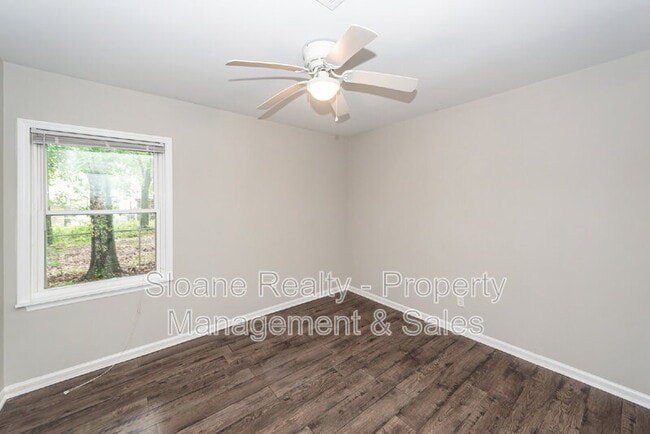 Building Photo - 819 Sandpiper Dr