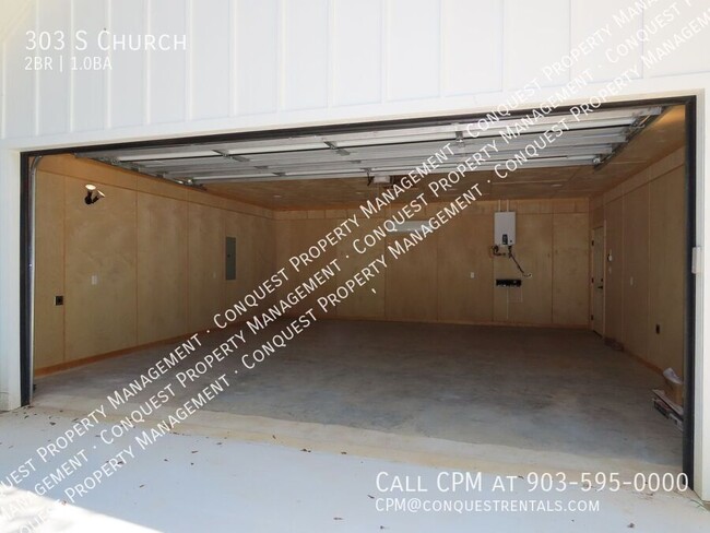 Building Photo - 303 S Church St