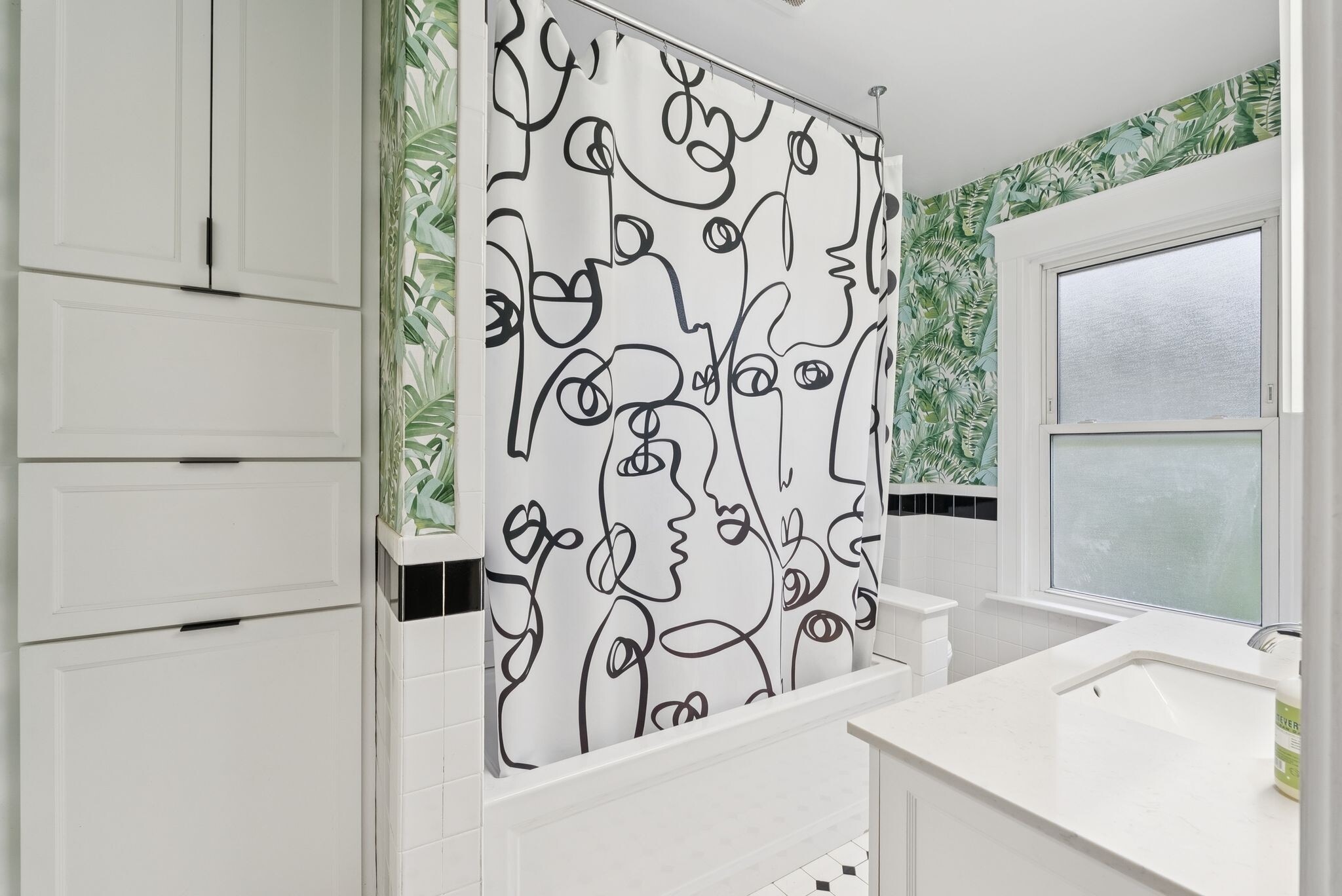 Building Photo - 38 Ocean House Rd