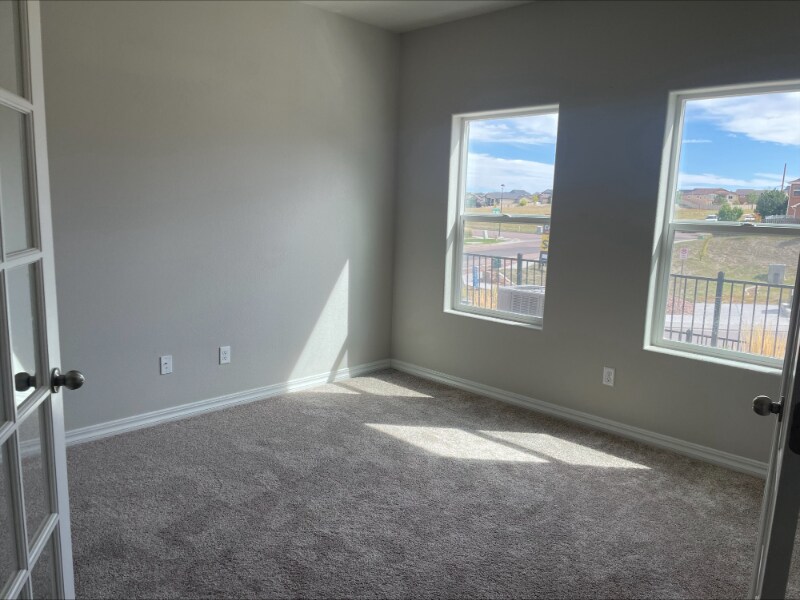 Building Photo - 7864 Bone Crk Pt