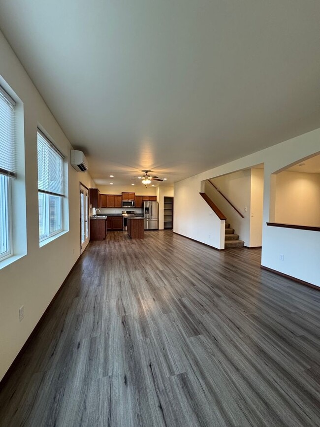 Building Photo - Spacious 5-Bedroom Home with Fenced Yard & Oversized Garage