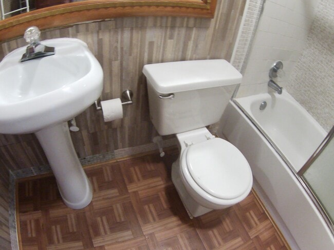 Building Photo - 759 Normandy Trail