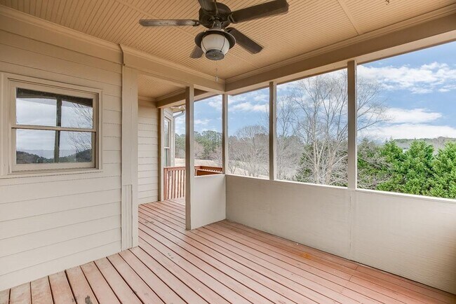 Building Photo - 4537 Grandview Pkwy