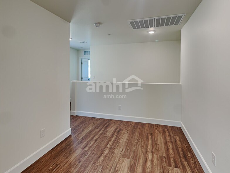 Building Photo - 285 Cape Seville Pl
