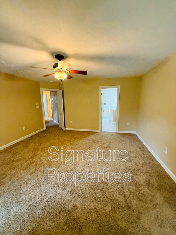 Building Photo - 712 Tallahassee Dr