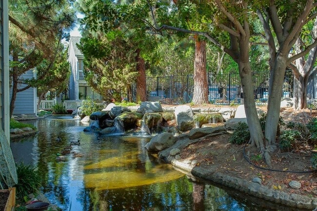 Building Photo - Sycamore Creek Community in Central Camarillo!