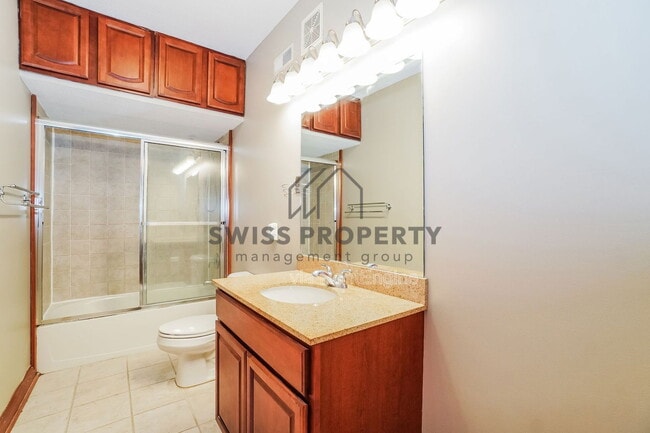 Building Photo - 4 Clark Pl