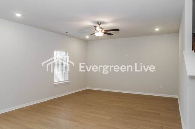 Building Photo - 206 Exeter St