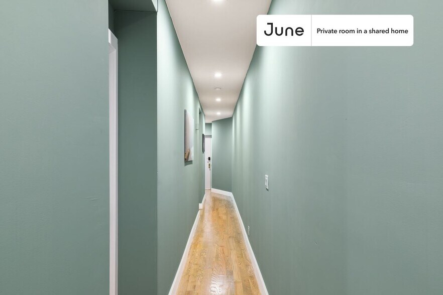 Building Photo - Room in Shared 4 bed/2 bath home