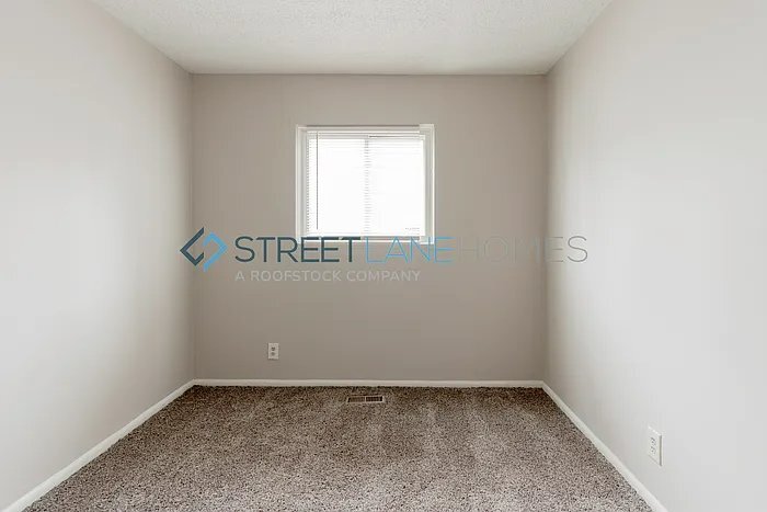 Building Photo - 3704 Erin Dr