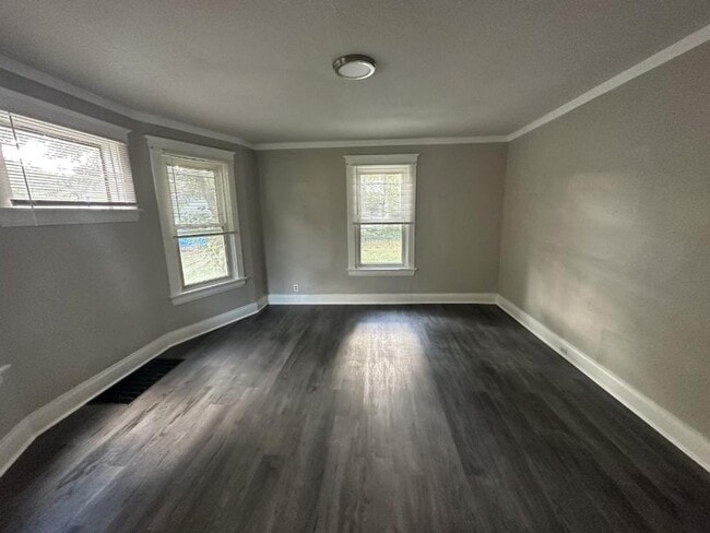 Building Photo - 929 Seton Ave