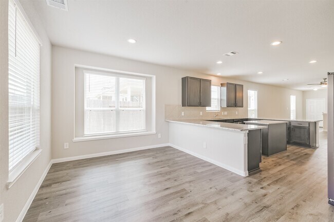 Building Photo - 2934 Lawrence Pk Ct