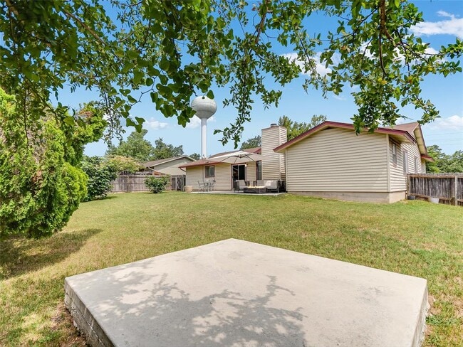 Building Photo - 11103 El Salido Pkwy