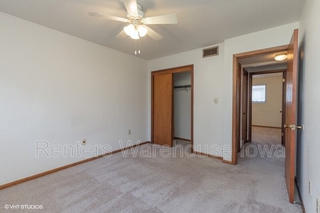 Building Photo - 1003 Parkway Dr