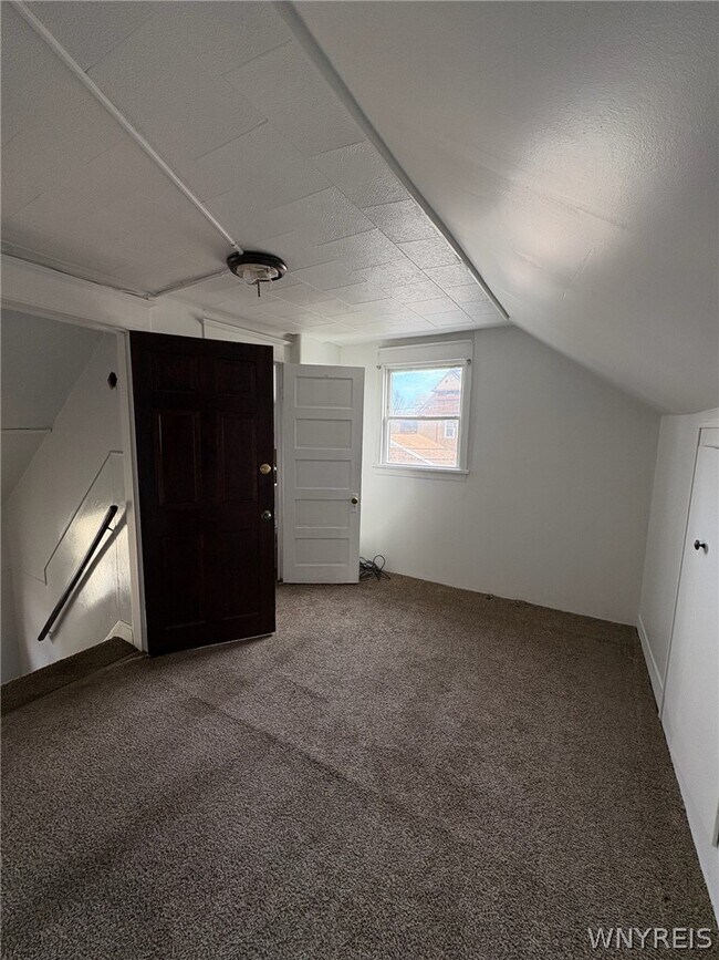 Building Photo - 189 Westminster Ave