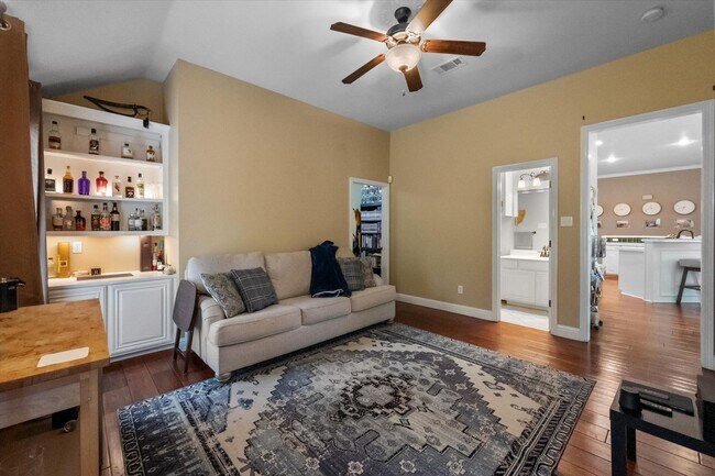 Building Photo - Gorgeous Cul-d-Sac home in Coveted Mansfie...