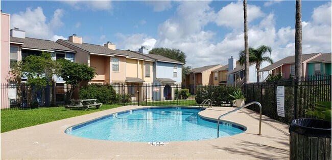 Building Photo - 6702 Everhart Rd