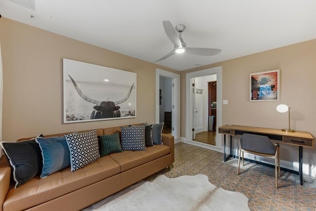 Building Photo - 1601 Alta Vista Ave