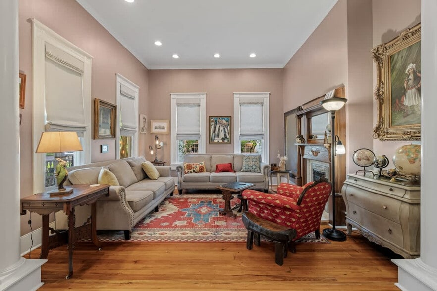 Building Photo - 509 Dabbs St