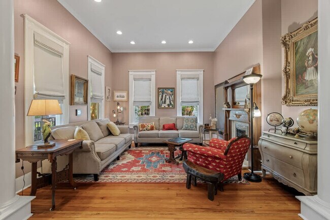 Building Photo - 509 Dabbs St