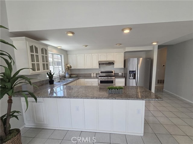 Building Photo - 14232 Matisse Ave