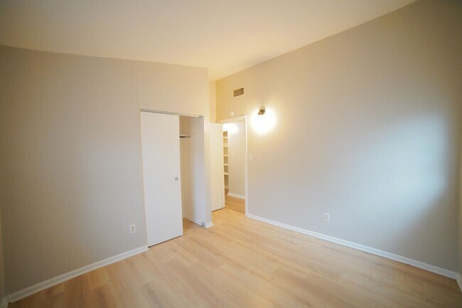 Building Photo - Cozy 3 bedroom 2 bath home