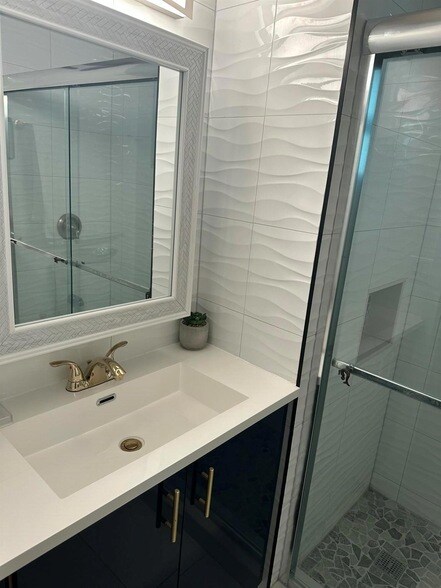 Building Photo - 3570 S Ocean Blvd