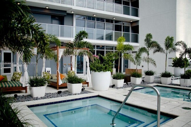 Building Photo - 1100 Biscayne Blvd