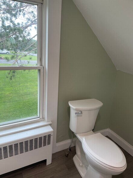 Bathroom - 10334 Adirondack View Hts
