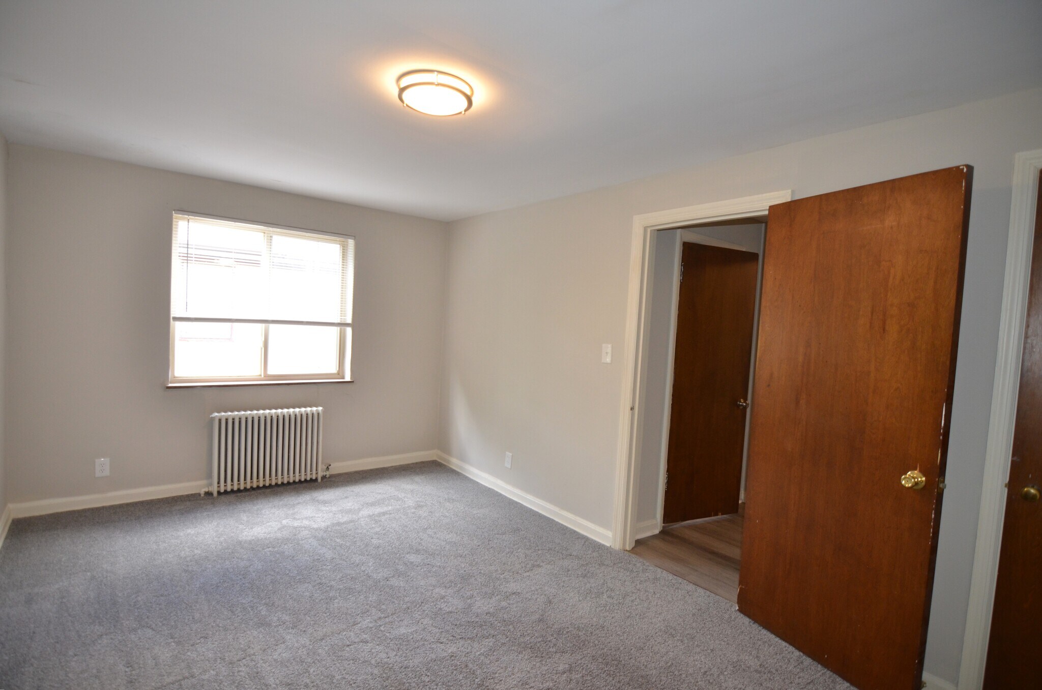 Building Photo - 6615 Bantry Ave
